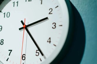 Режим работы в праздничные дни