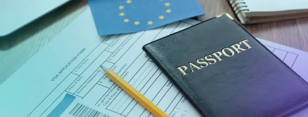 список документов для поездки в Европу в 2025 году